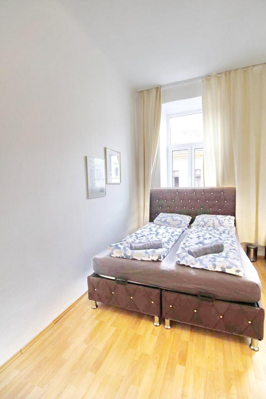 Comfortable Rooms Near Schoenbrunn Palace Hl เวียนนา ภายนอก รูปภาพ